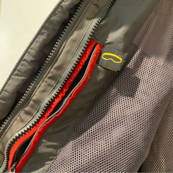 Marmot red snow ski jacket mens M - Picture 9 of 10